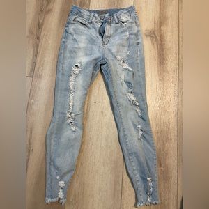 Medium Wash Rip Repaired Curvy Fit mom jeans
